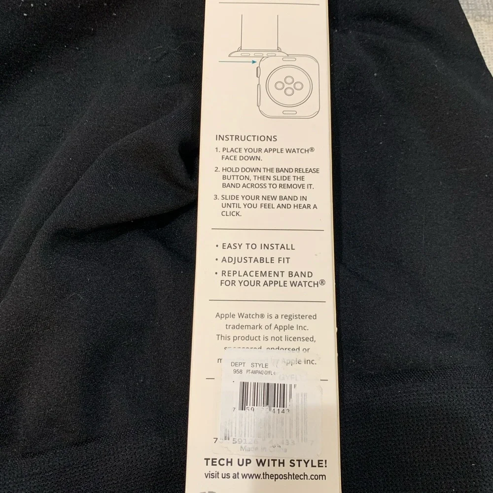Posh Tech Silicone Gray Daisy Apple Watch Replacement Band‎ 42-44 MM